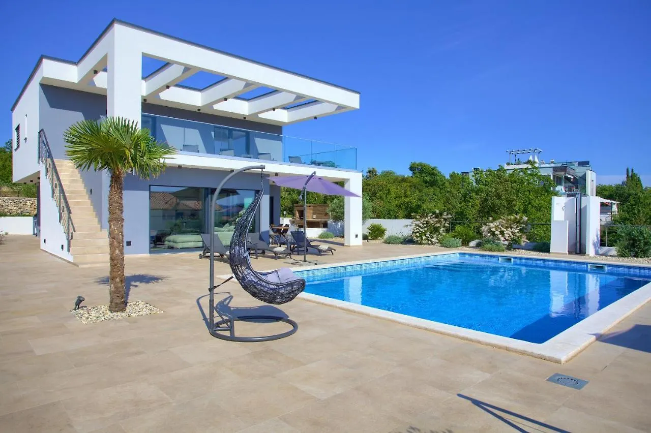 Villa Quadra With Heated Pool Pinezici (Krk)