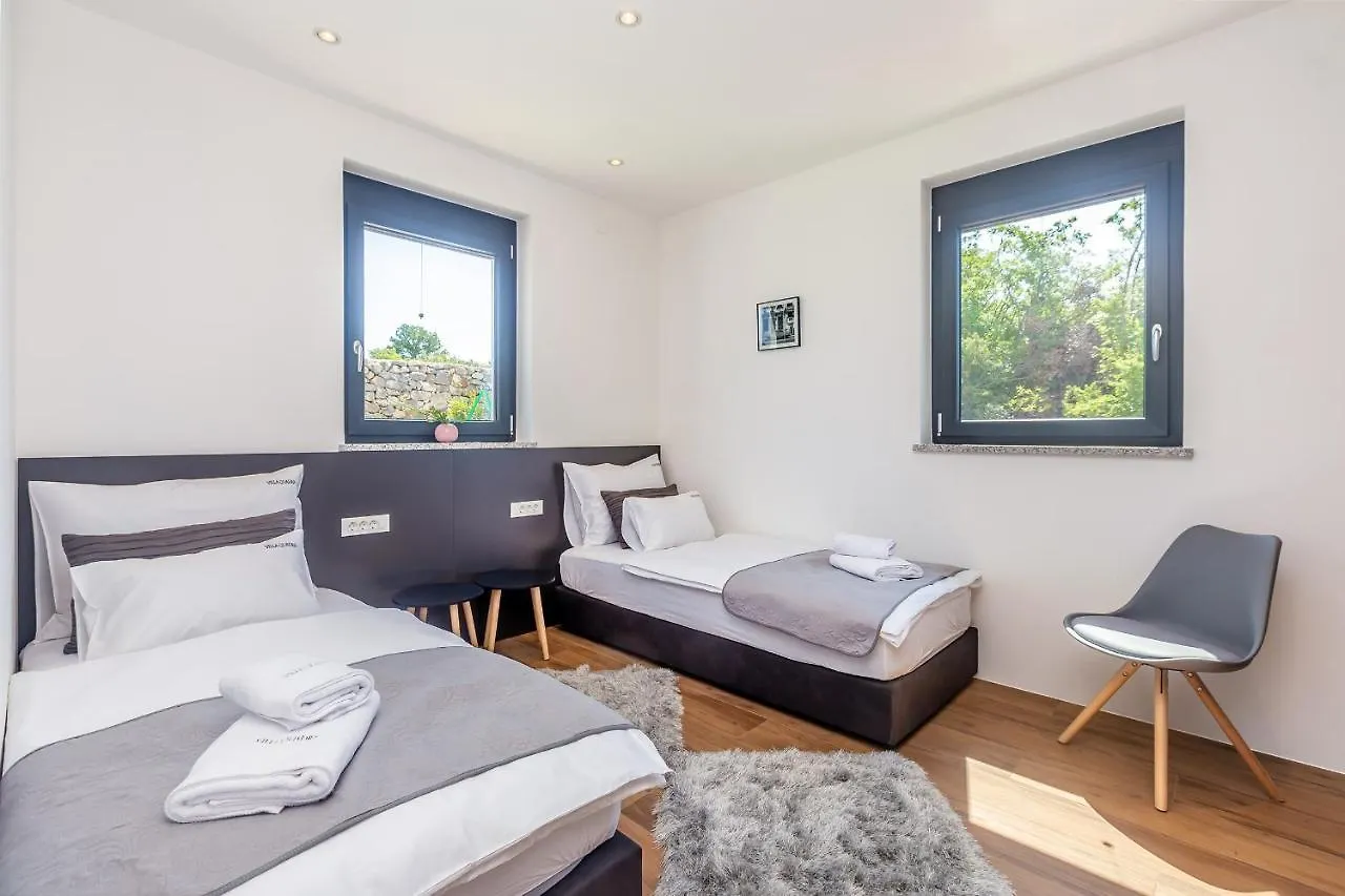 Pinezići Villa Quadra With Heated Pool